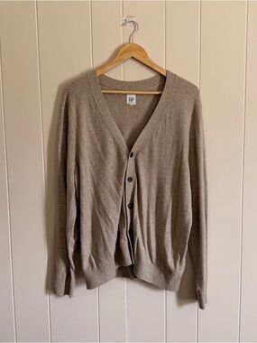 GAP Men's Tan Lightweight Cardigan